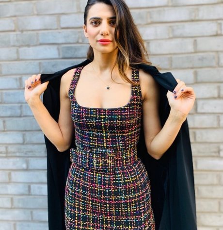 Claudia Doumit belle star du porno archive