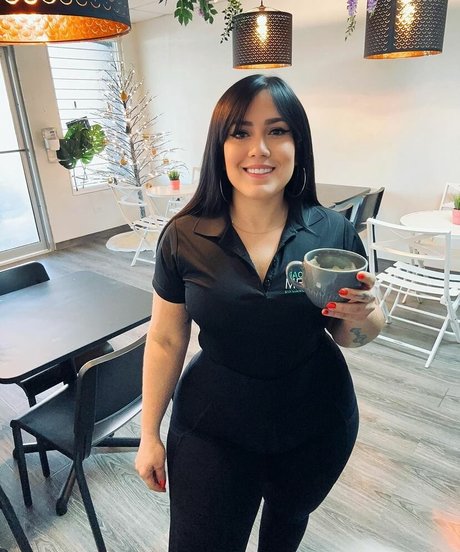 filles cosplay onlyfans érotique img