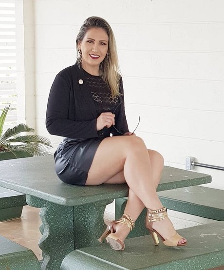 joi uniquementfans sexy parfait images