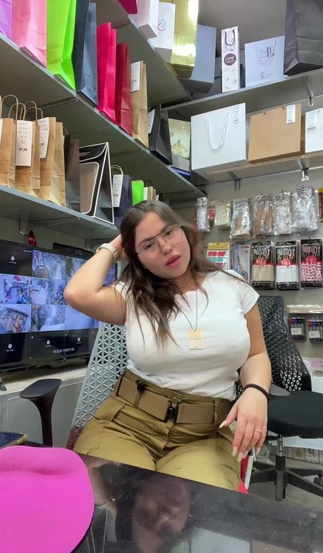 Tamar Abuchzira étoile magnifique images