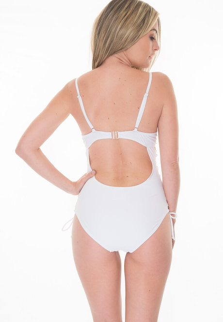 Charlotte Mckenna modèle de haute qualité img