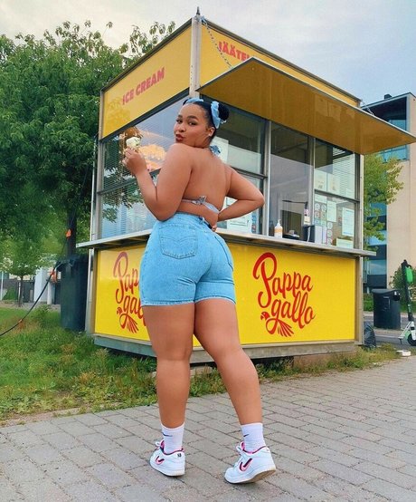 amielatisha star du porno sympa photos