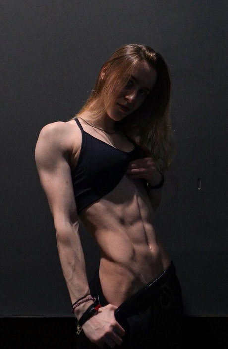 Sabrina Cesta actrice nue images