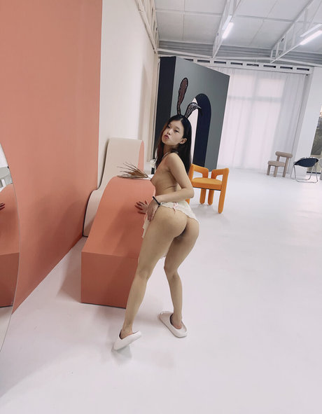 Tina Kim actrice libre images