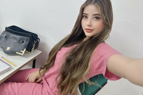 kittybadofficial actrice de nus galerie