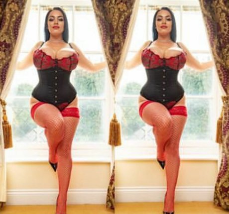 Klara Devine actrice hd des photos