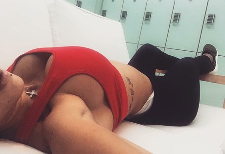 Jessica Canizales modèle nu collection