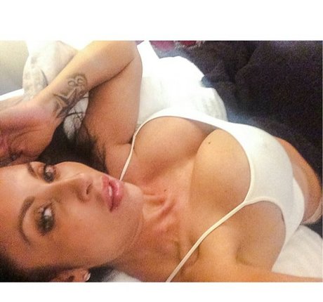 Jessica Canizales modèle sympa image