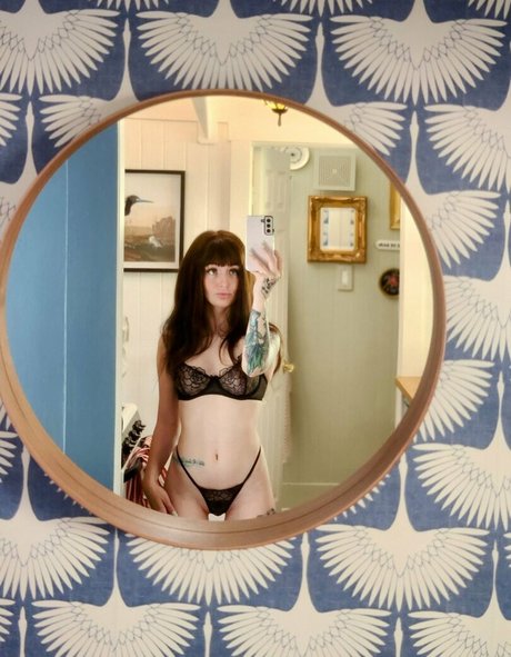 Stevie Moon modèle porno images