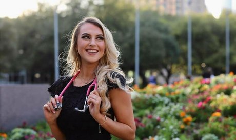 Emilee Atchley actrice adulte photos