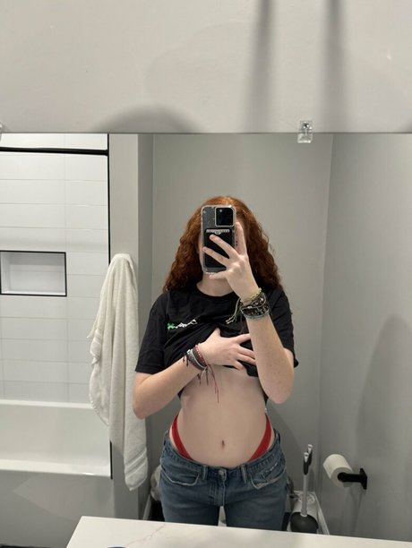 Kxxlyn modèle adulte photos