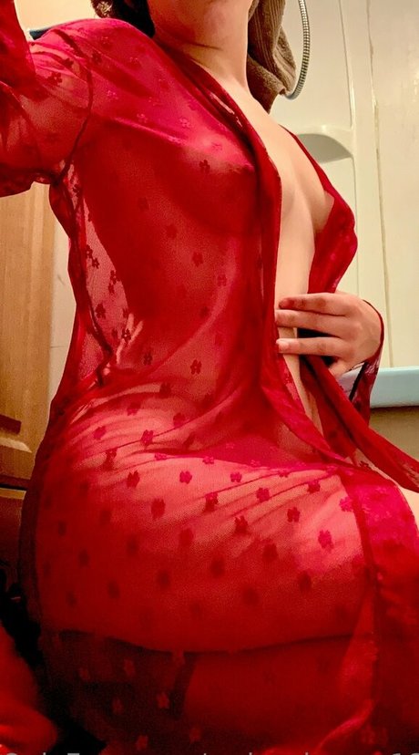 cougar courbée onlyfans chaud adulte des photos