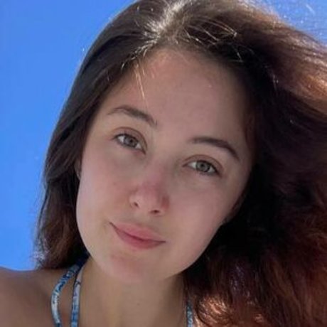 alicecherry001111 actrice porno image