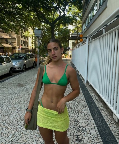 Ju Mamute star du porno érotique archive