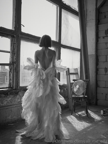 Call Me Elfa étoile nue images