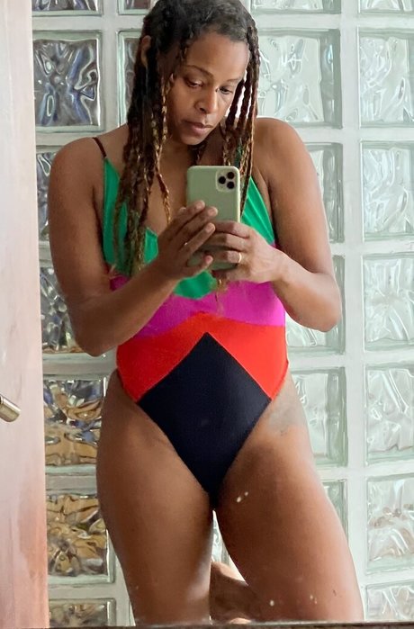 Roberta Rodrigues star du porno gratuit photos