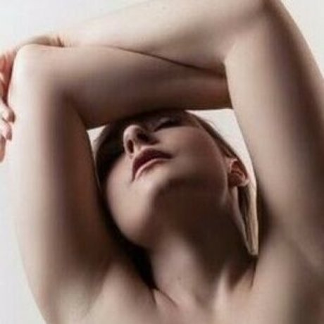 Brecht Apologist star du sexe collection