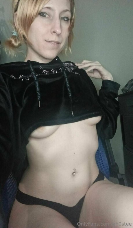 gh0stee star érotique images