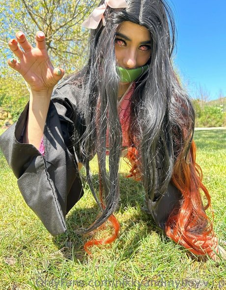 actrice onlyfans haut nu collection