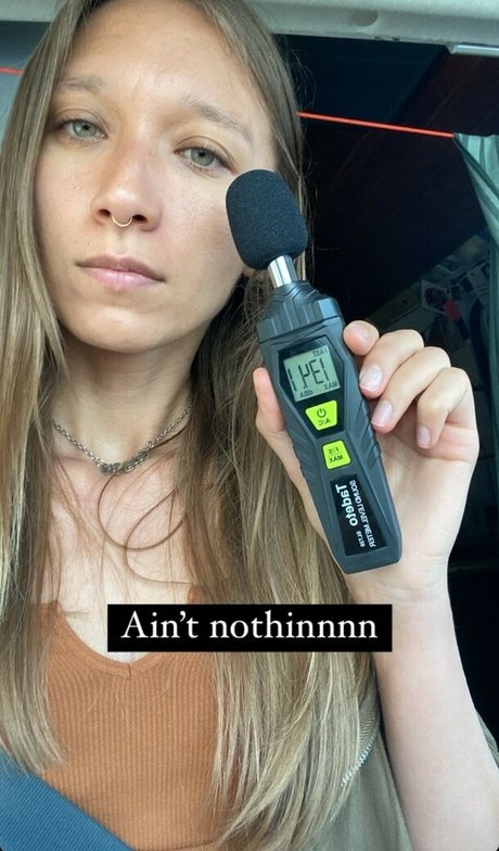 Nikita Crump modèle nu image