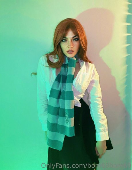 bom69bom69 modèle adulte archive