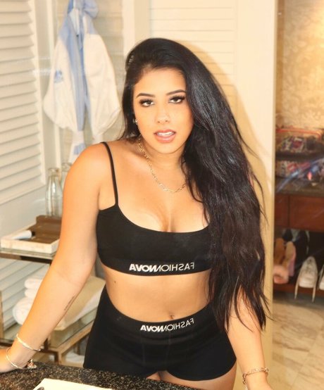 Cinthia Cruz actrice de nus img