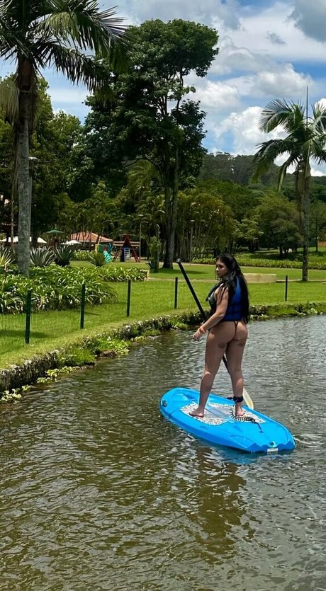 Cinthia Cruz étoile parfaite archive