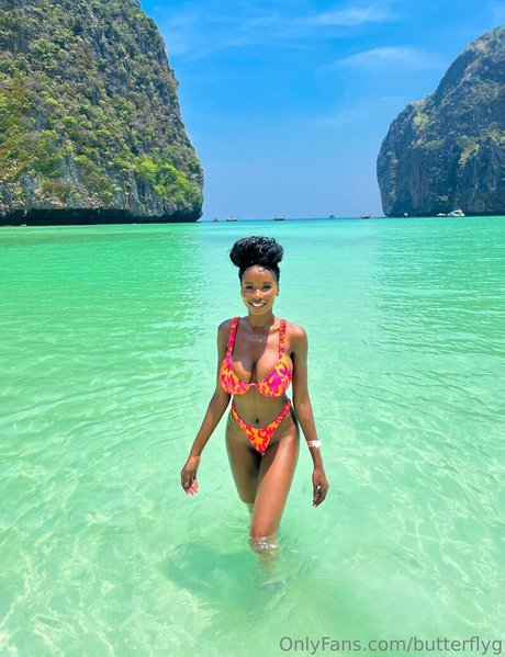 butterflyg actrice chaude des photos