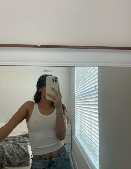 kylienelson joli modèle collection