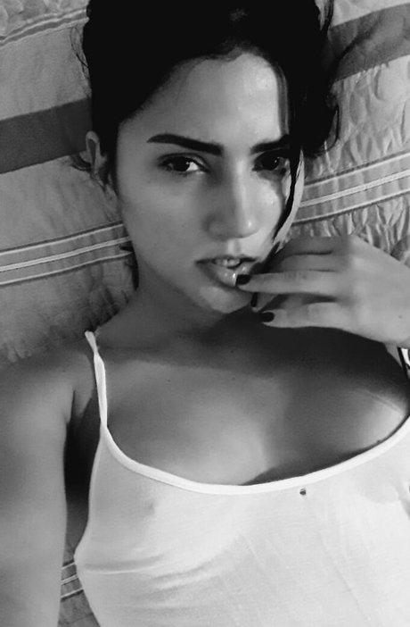 Violetta Ortiz belle étoile photos