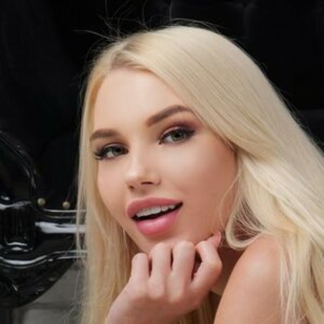 baisers lesbiens onlyfans pornographique hd images