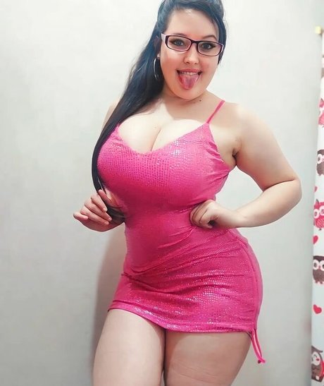 Misty Acosta actrice de grande qualité image