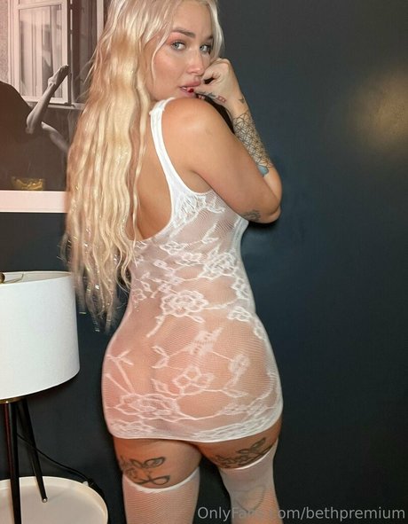 actrice onlyfans nus gratuits archive