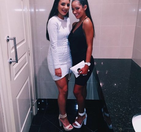 Tiana Paea art modèle img