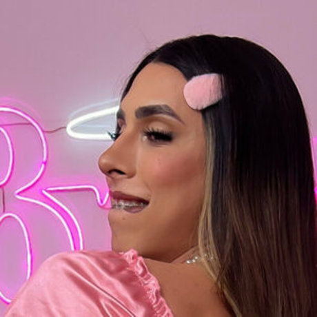 lilawatersfree actrice artistique des photos