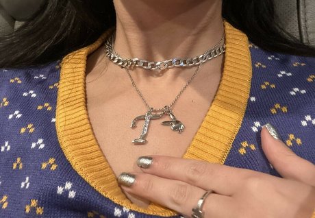 Tara Yummy modèle nu des photos