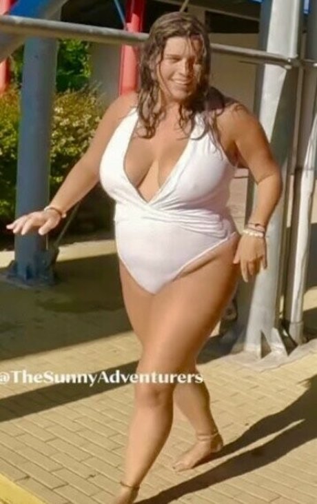 Milla Chats modèle magnifique archive