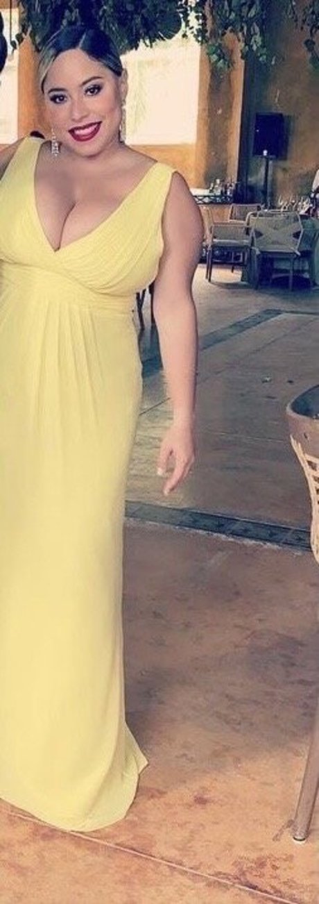 Akaren beau modèle galeries