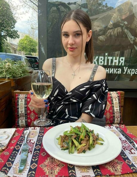 cul écarté onlyfans top sympa galerie