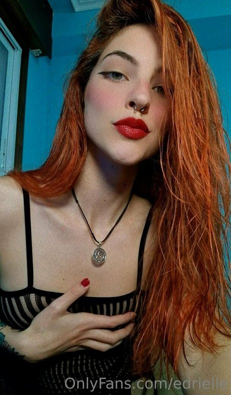 edrielle étoile nue photo