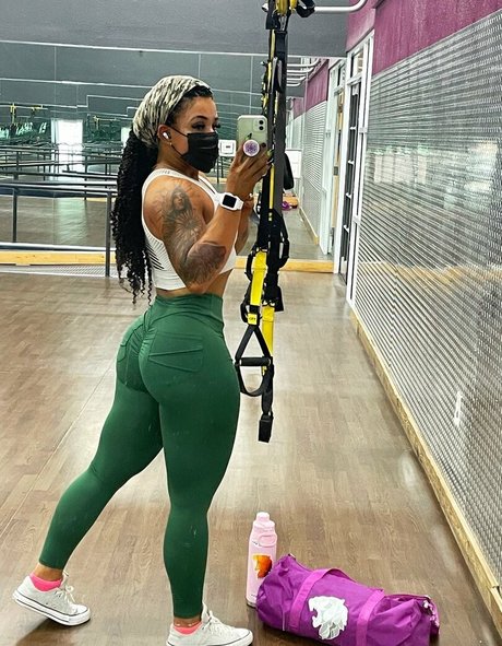 PoofBallDemon actrice chaude galeries