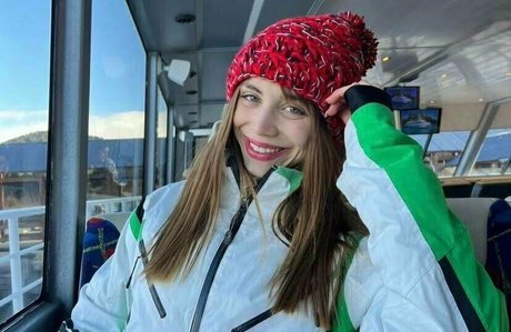 ornellaturri modèle sympa des photos