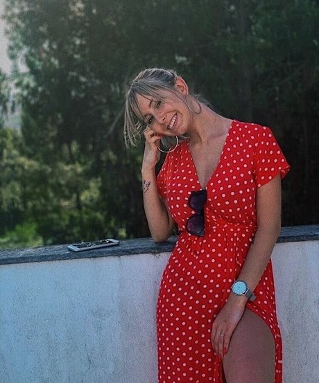 Mariana De Sousa star du porno chaud des photos