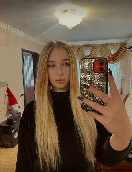 lolly derry18 actrice chaude photo