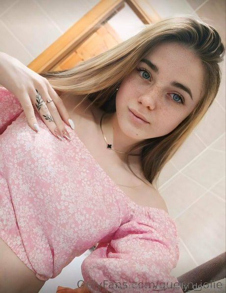 lolly derry18 actrice hd image