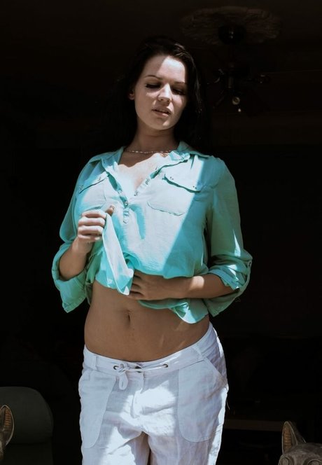 Tasha Holz star du porno en haute qualité galeries