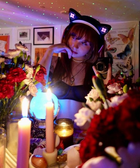 milf aux cheveux noirs onlyfans érotique xxx photo