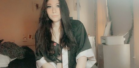 babygirlbrdlfree star du porno sympa des photos