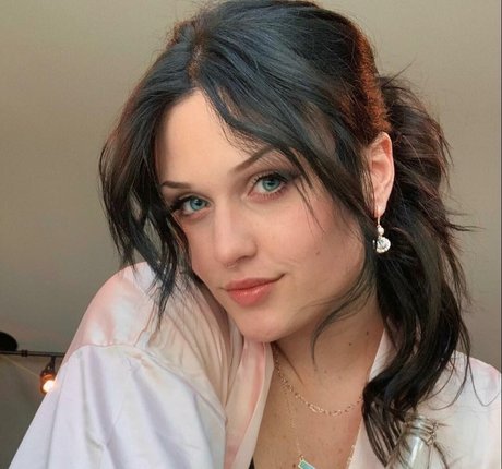 poutyfox actrice parfaite galeries