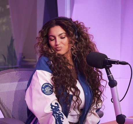 Tori Kelly star pornographique des photos